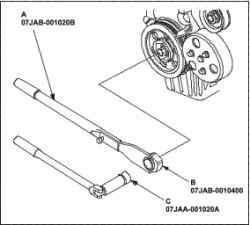 Снятие и установка шкива коленчатого вала (L13A)