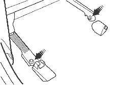 Расположение задних болтов крепления салазок переднего сиденья к полу автомобиля