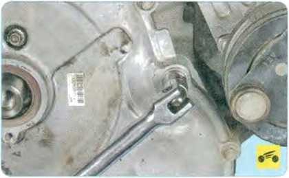 Выверните двадцать три болта крепления крышки привода газораспределительного механизма - Mazda CX-7 замена цепи привода ГРМ