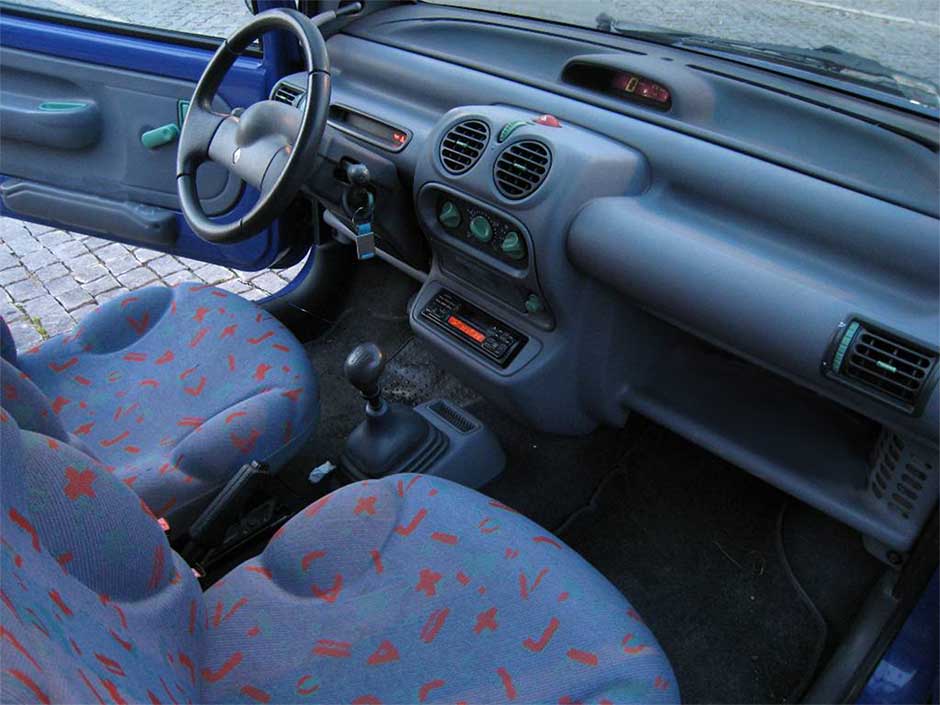 Renault Twingo 1992 салон