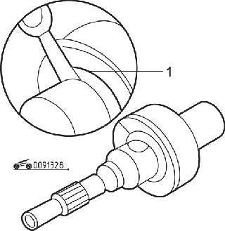Использование щупа (1) для измерения зазора между выступом приводного вала и внутренним кольцом подшипника