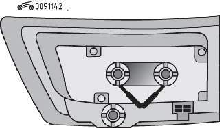 Расположение электрического разъема проводки на крышке багажника