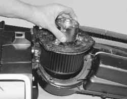 Снятие и установка электродвигателя вентилятора системы отопления и вентиляции салона