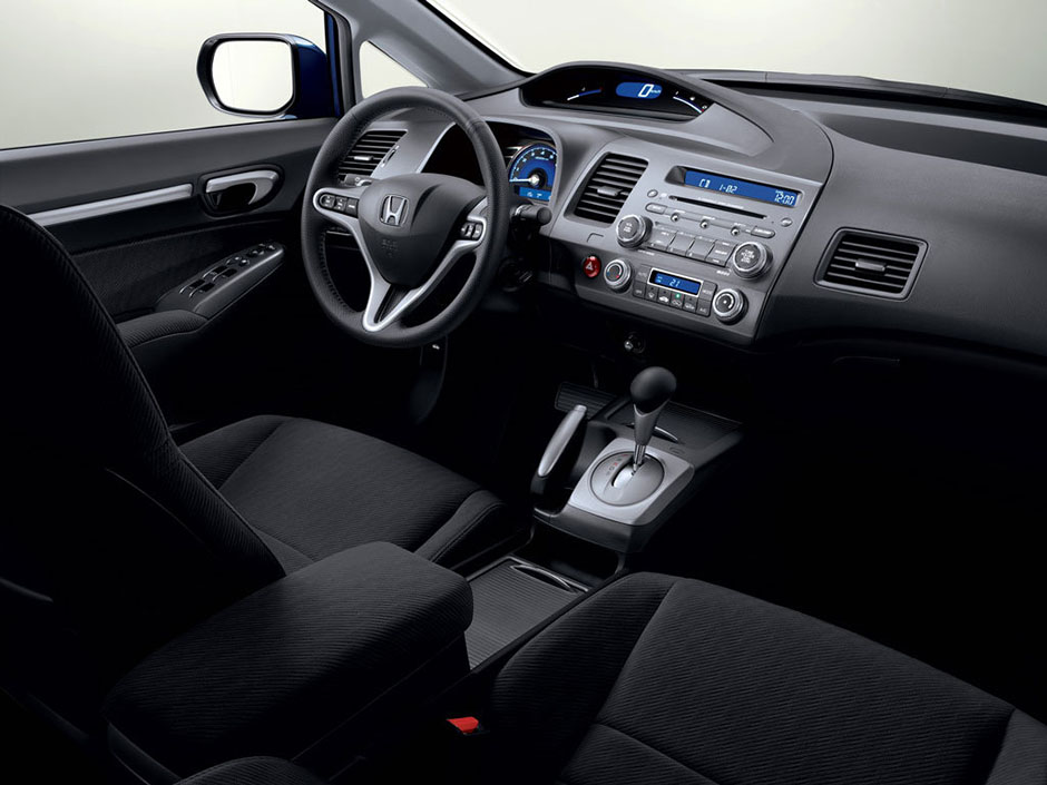 Honda Civic 4D Mark VIII салон (Хонда Сивик 4Д 2006-2011)