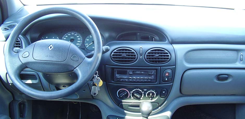 Renault Megane Scenic Mark I салон (Рено Меган Сценик 1996-2003)